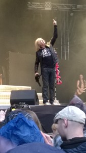 South Park Tampere Finland 6.6.2015  Def Leppard Joe Elliott and warm wishes to the God of rain
